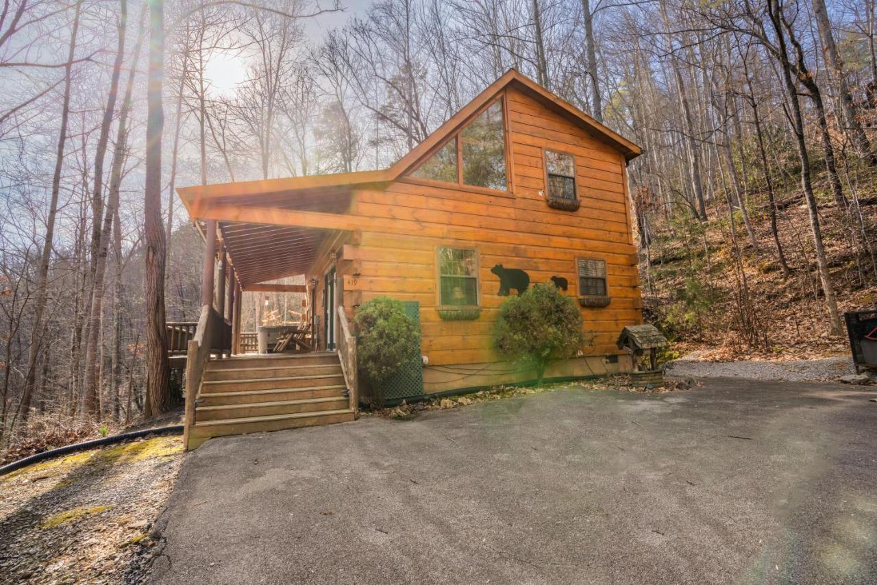 Moonshine Ridge Cabin With Hot Tub And Fire Pit Pigeon Forge Exterior photo